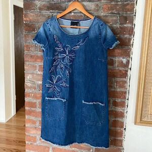 Nanette Lepore Embroidered Floral Denim Dress Bohemian Pockets Boho NEW Size S